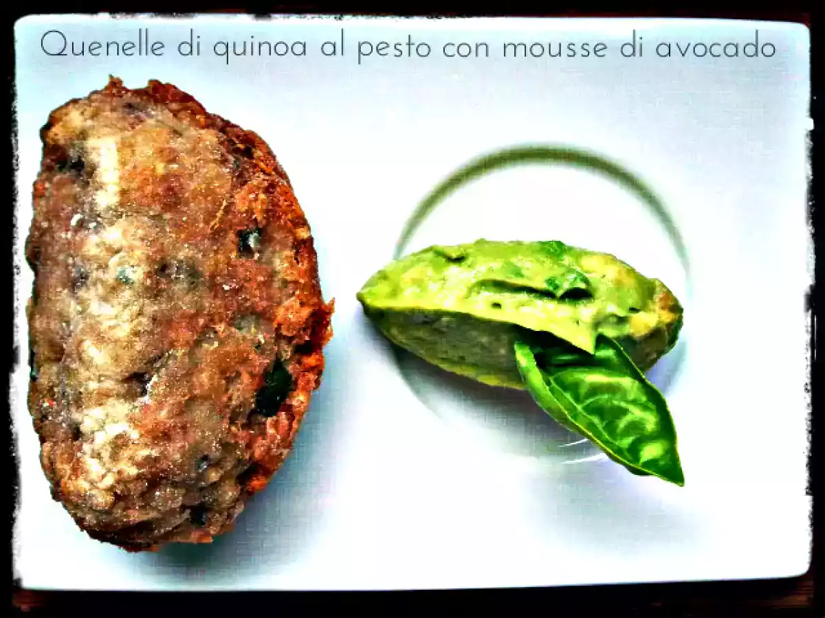 QUENELLE DI QUINOA AL PESTO CON CREMA DI AVOCADO - foto 2