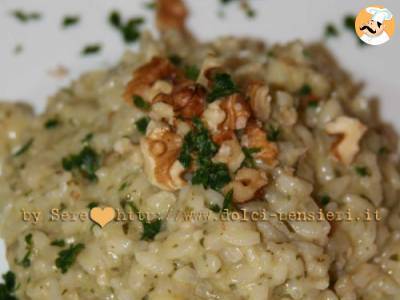 Risotto con pesto di prezzemolo e noci