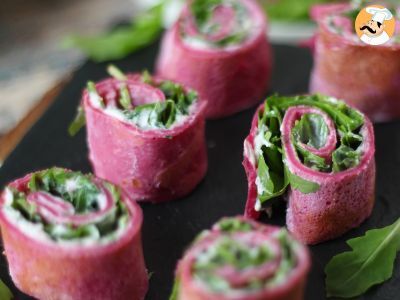 Rotolini di crepes alla barbabietola con ricotta e rucola - foto 2