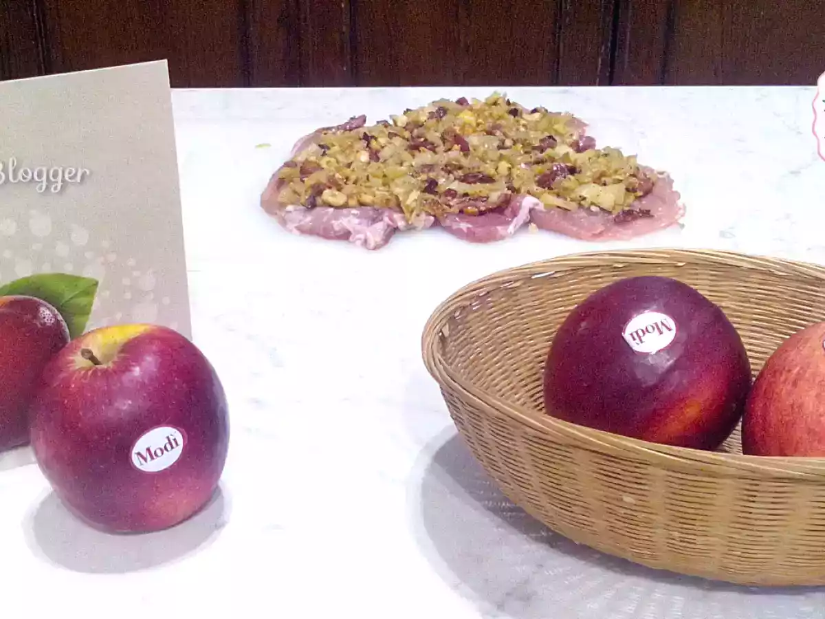 Rotolo di maiale con mele speck e nocciole - foto 2