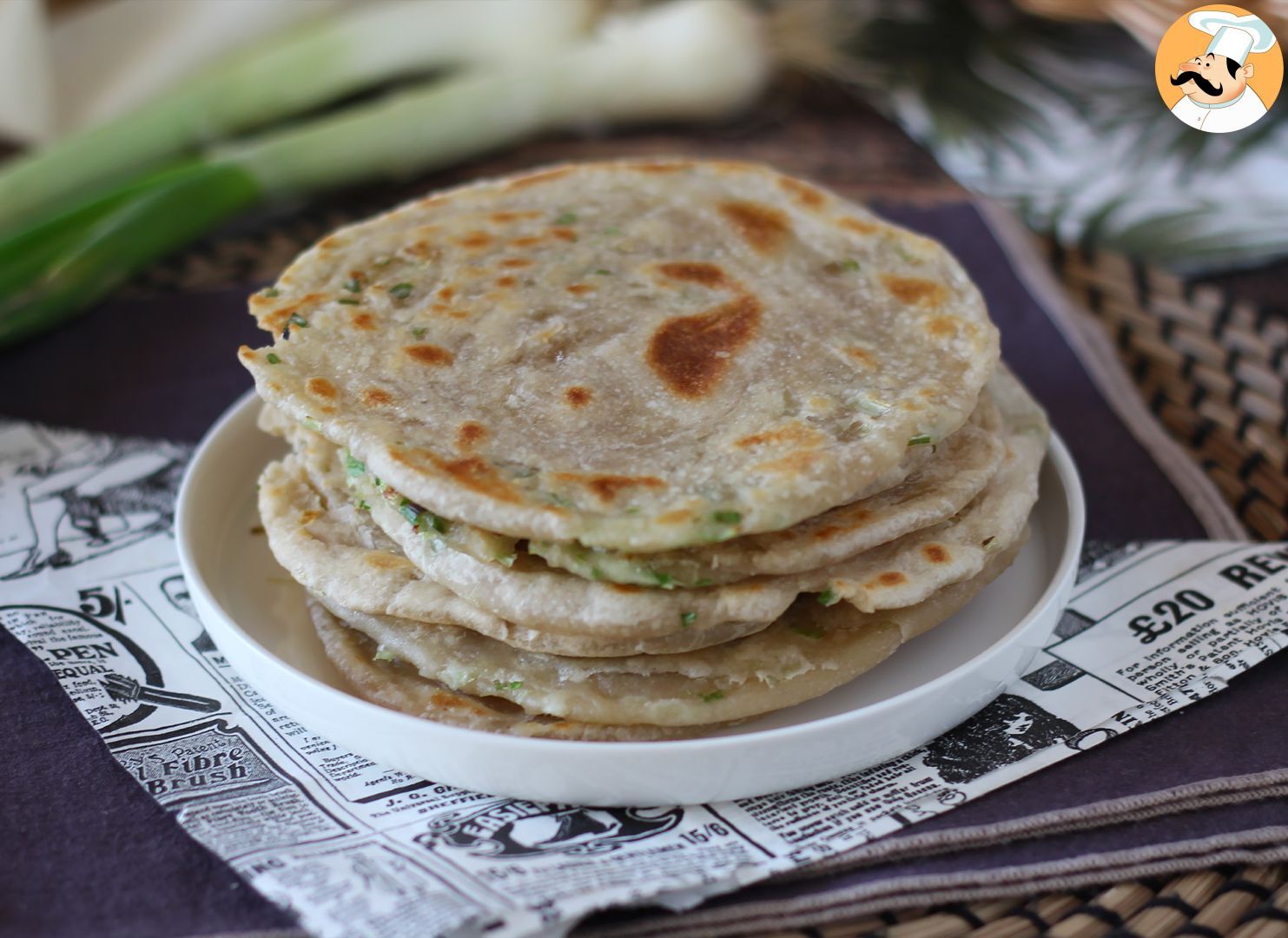 Scallion pancake, le piadine cinesi con i cipollotti - Ricetta Petitchef