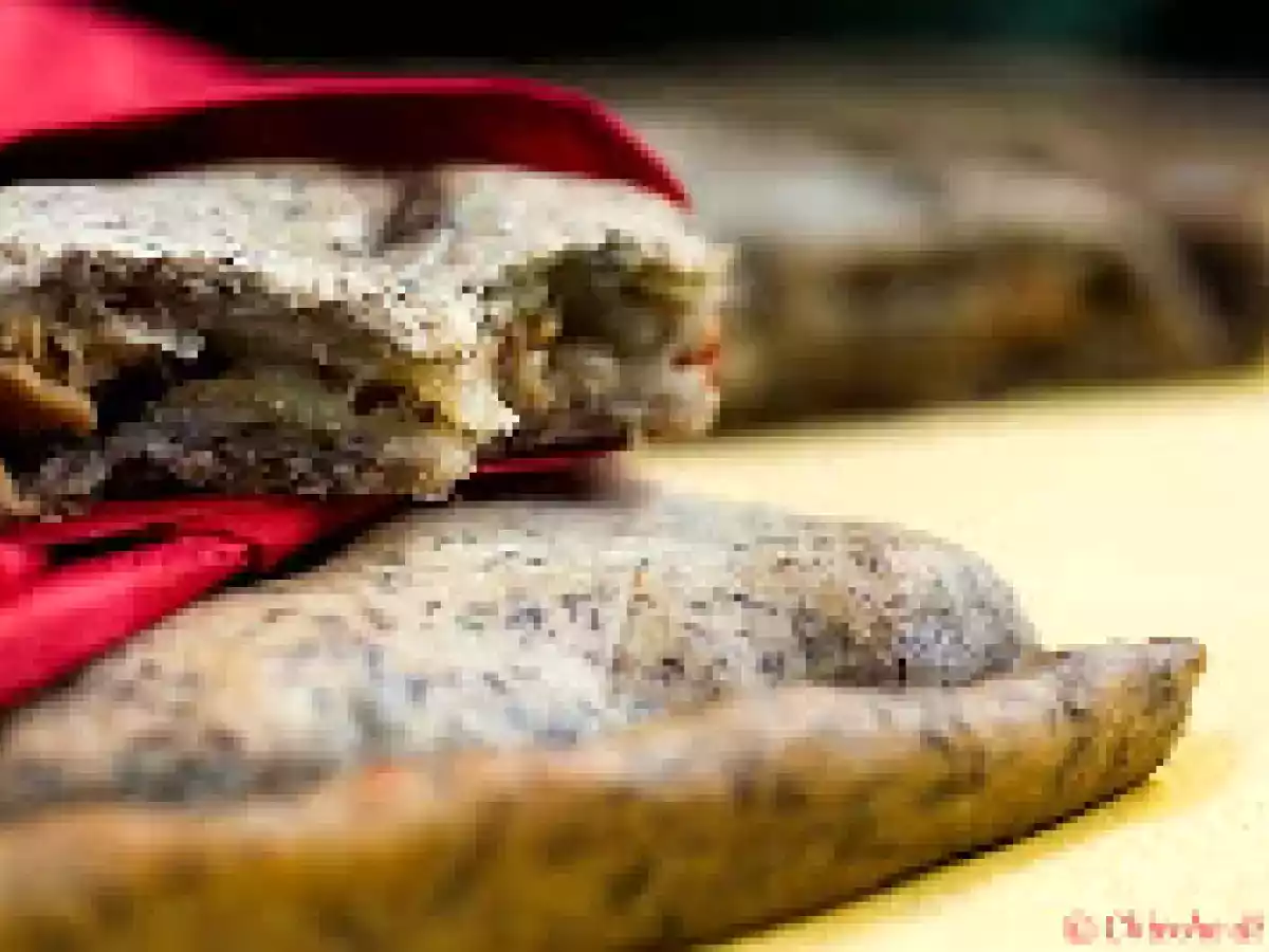 Schiacciata al grano saraceno ripiena - foto 2