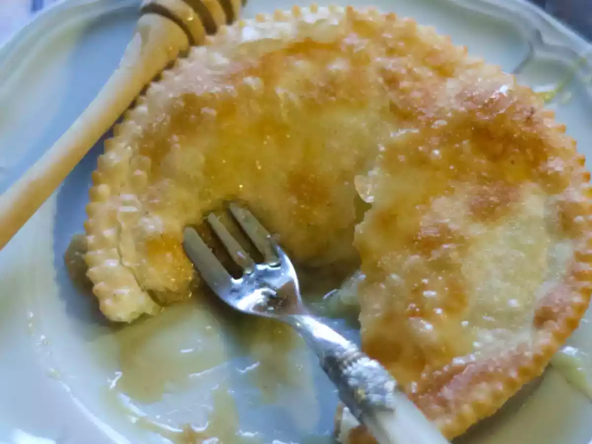 Sebadas o Seadas dolce non dolce della Sardegna - foto 2