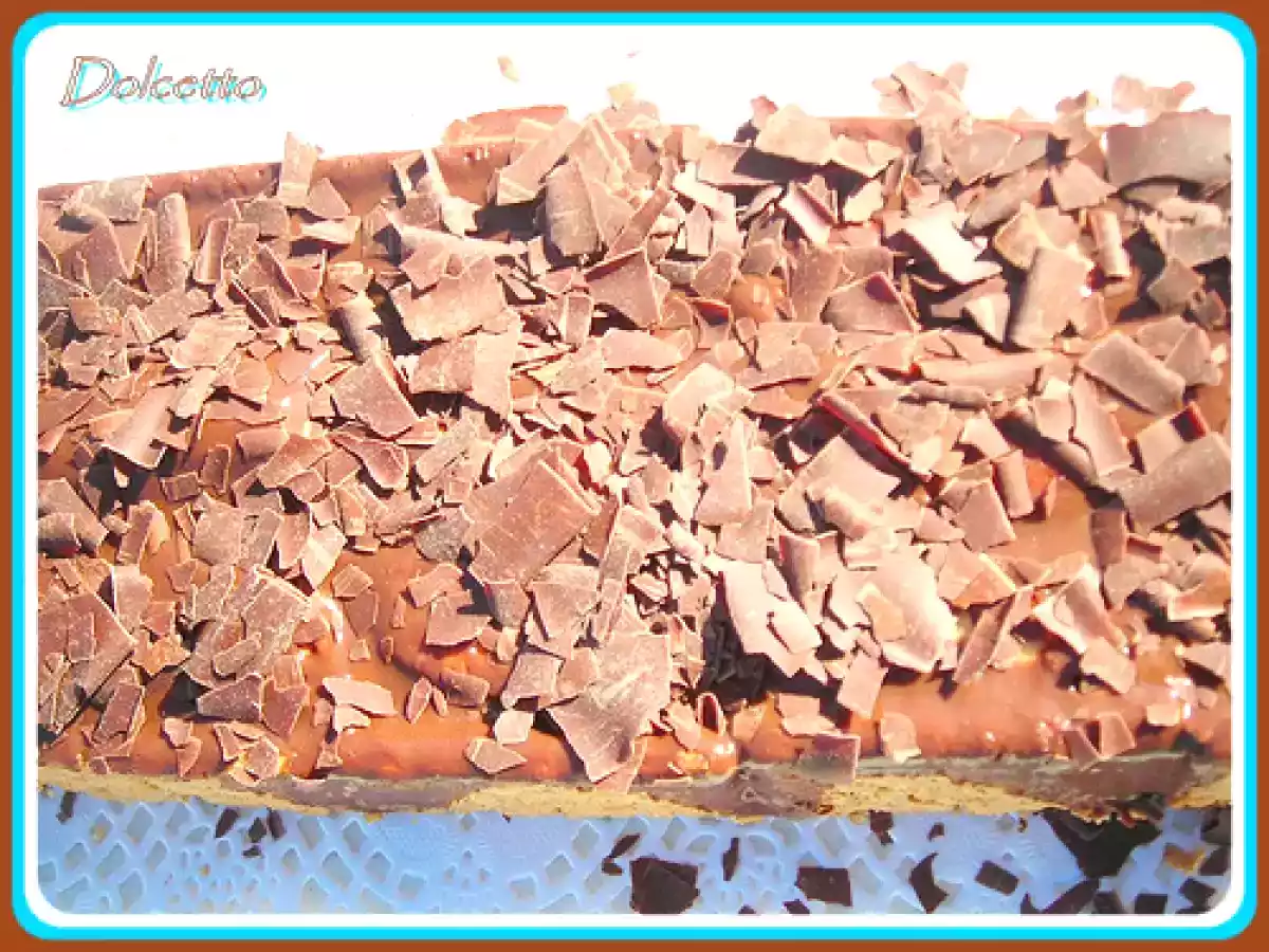 SEMIFREDDO AL CIOCCOLATO E NOCCIOLE