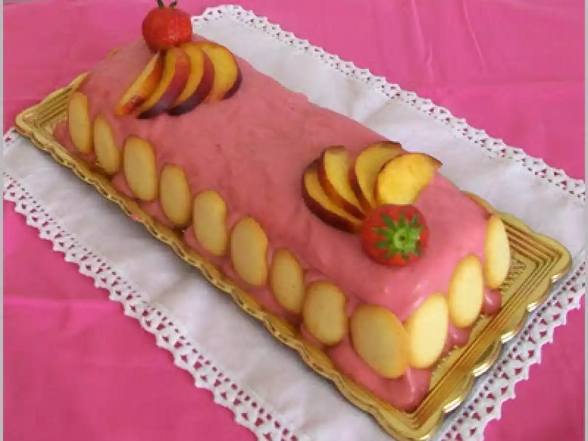 SEMIFREDDO ALLO YOGURT ALLE PESCHE CON CREMA ALLA FRAGOLA