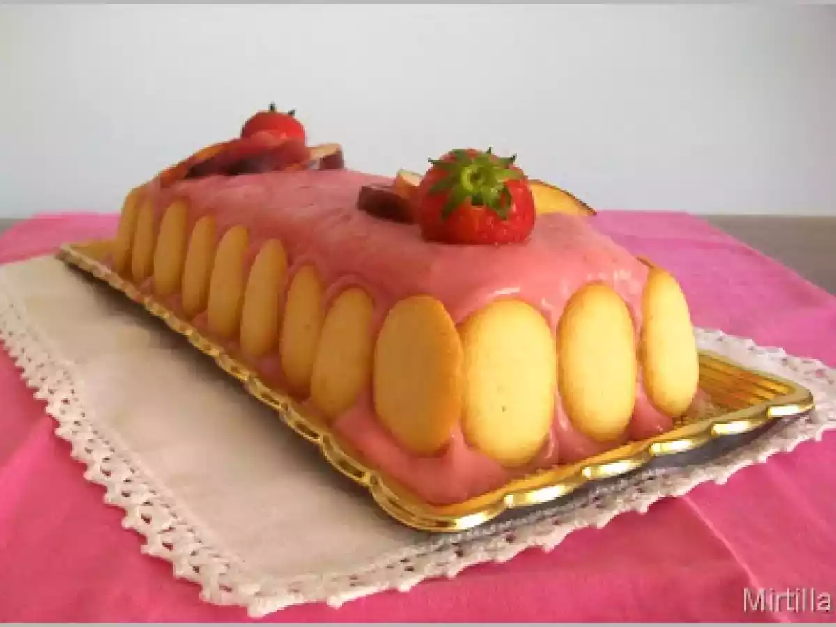 SEMIFREDDO ALLO YOGURT ALLE PESCHE CON CREMA ALLA FRAGOLA - foto 2