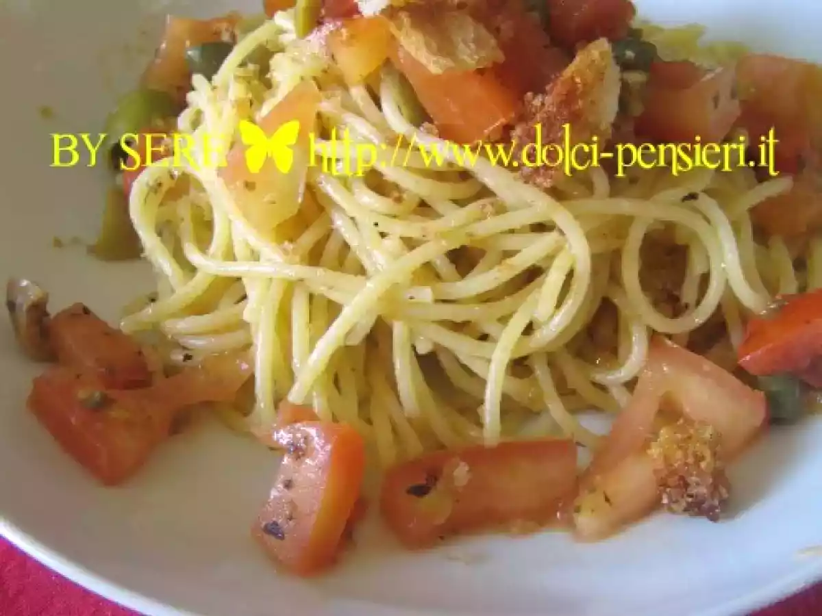 Spaghetti con pomodori e briciole croccanti - foto 2