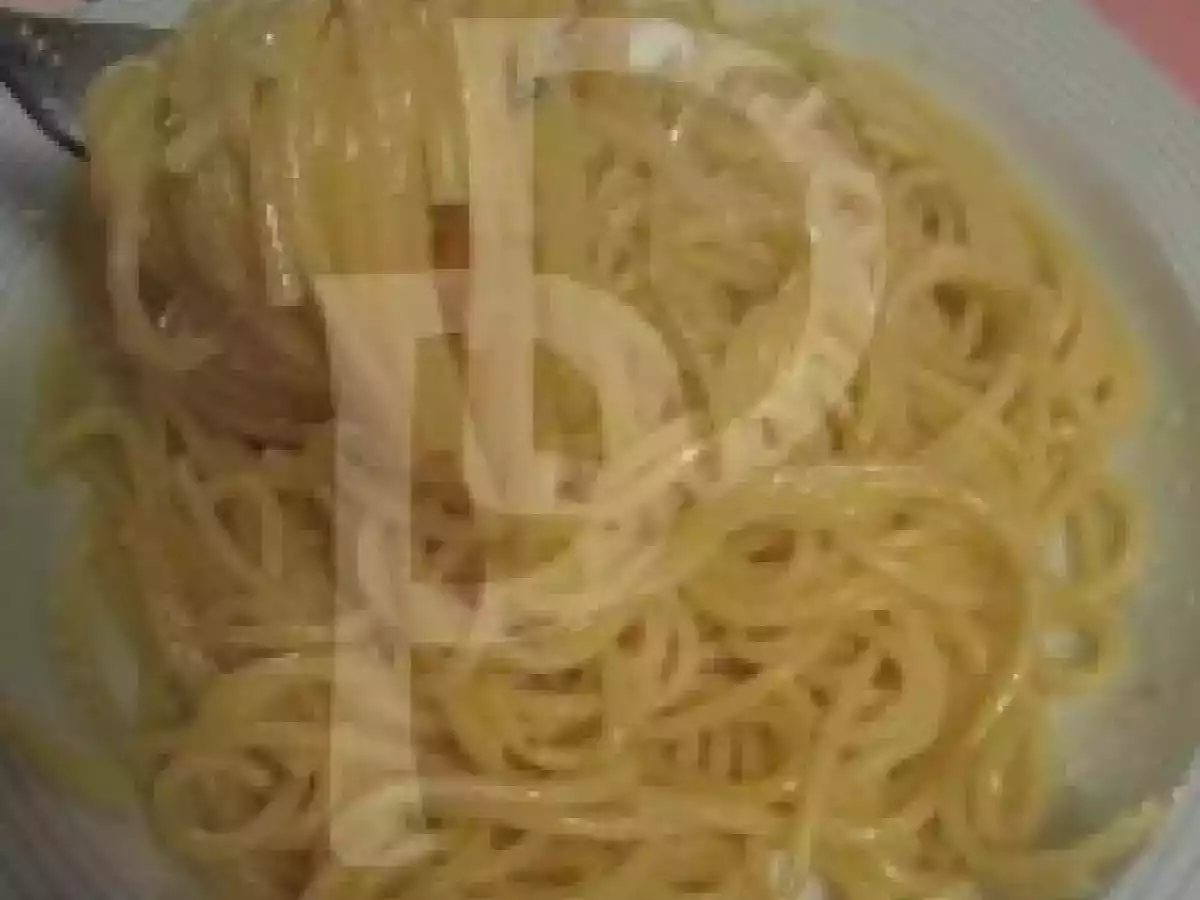 Spaghetti con pomodori e briciole croccanti - foto 5