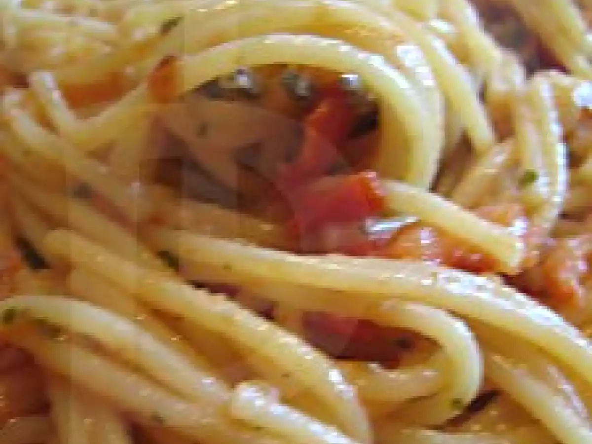 Spaghetti con pomodori e briciole croccanti - foto 6