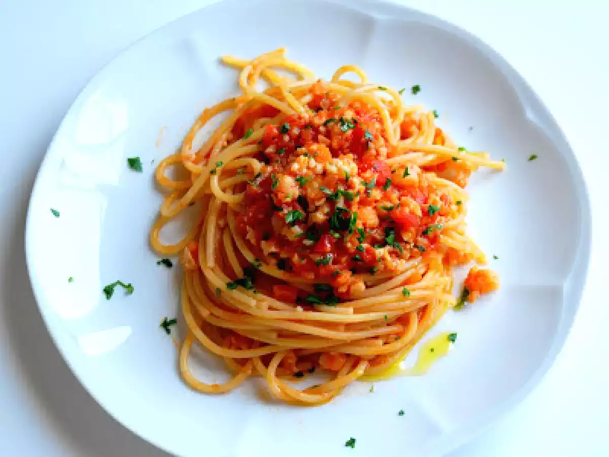 Spaghetti con ragù di seppia: ricetta di mare cremosa e saporita - foto 3
