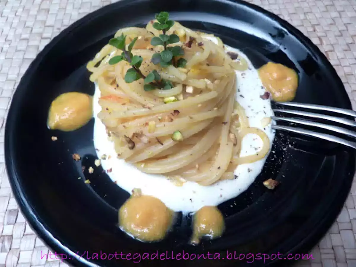 Spaghettini di gragnano su fonduta di cacio di pienza - foto 2