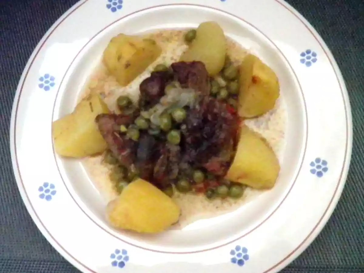 Spezzatino di tacchino al forno con patate e piselli - foto 4