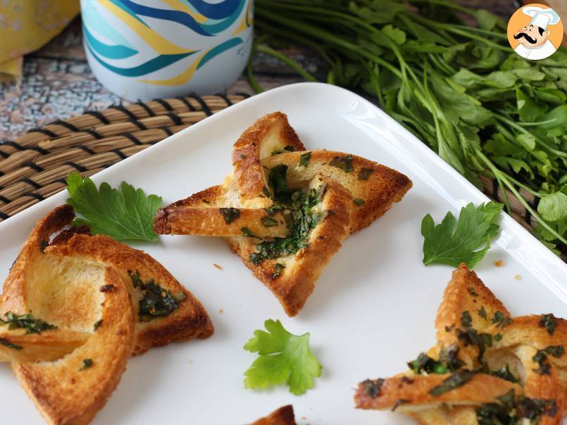 Stelle di pane all'aglio, un ottimo aperitivo per le feste - foto 3