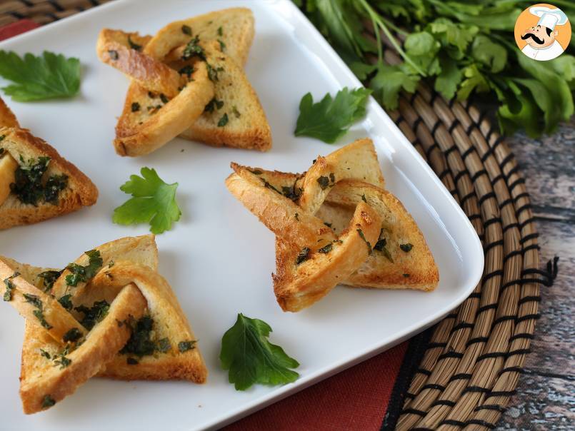 Stelle di pane all'aglio, un ottimo aperitivo per le feste - foto 4