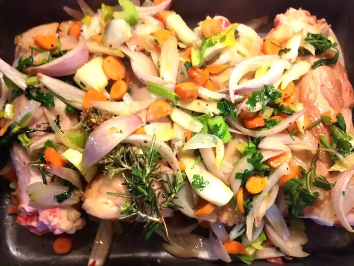 STINCO DI MAIALE AL FORNO CON VERDURE - foto 4