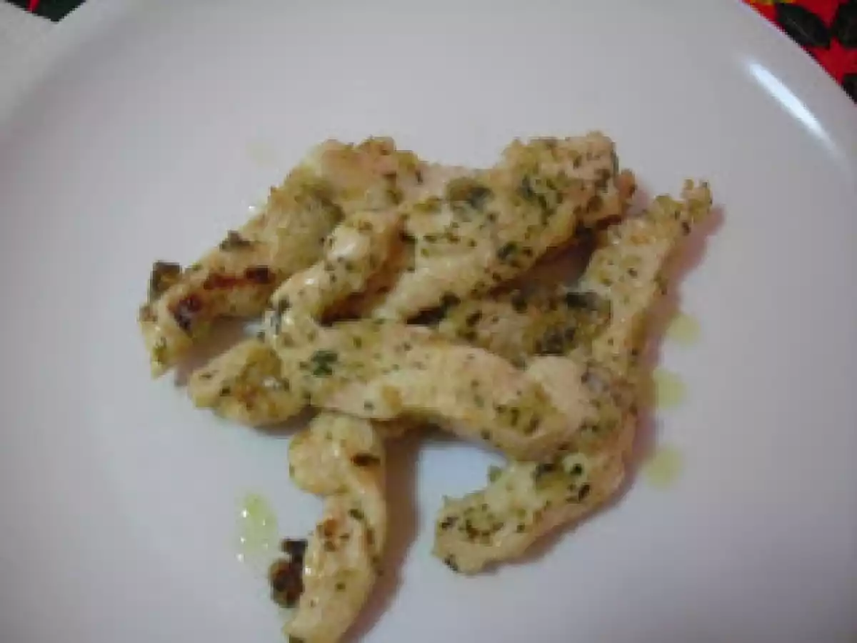 Straccetti di petto di pollo al verde