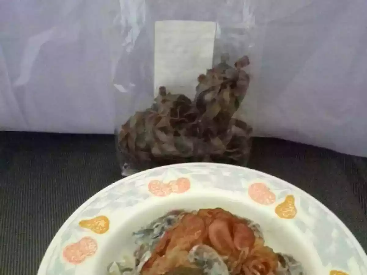 Tagliatelle alla carruba con funghi panna e speck croccante - foto 7