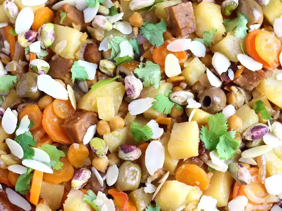 Tajine vegetariana, un piatto gustoso e profumato da provare - foto 4