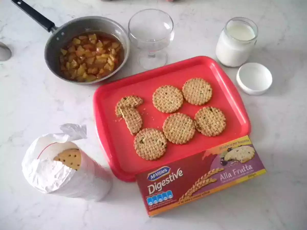 Tiramisu allo yogurt con pesche noci caramellate alla cannella - foto 5