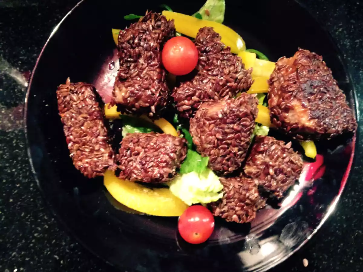 Tonno fresco panato con salsa di soia e semi di lino - foto 4