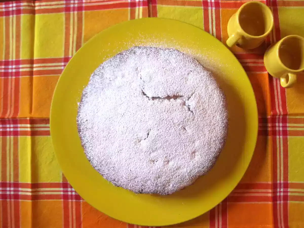 Torta al mascarpone con gocce di cioccolato