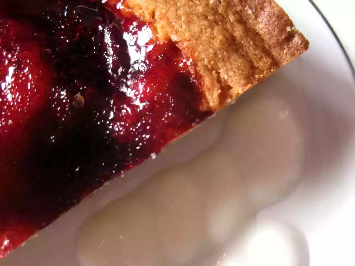 Torta alla marmellata di ciliegie - foto 4