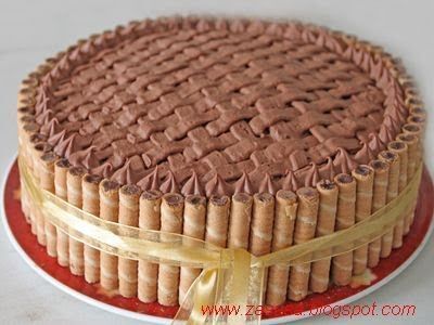 https://www.petitchef.it/imgupl/recipe/torta-con-decorazione-effetto-canestro--321950p523699.jpg