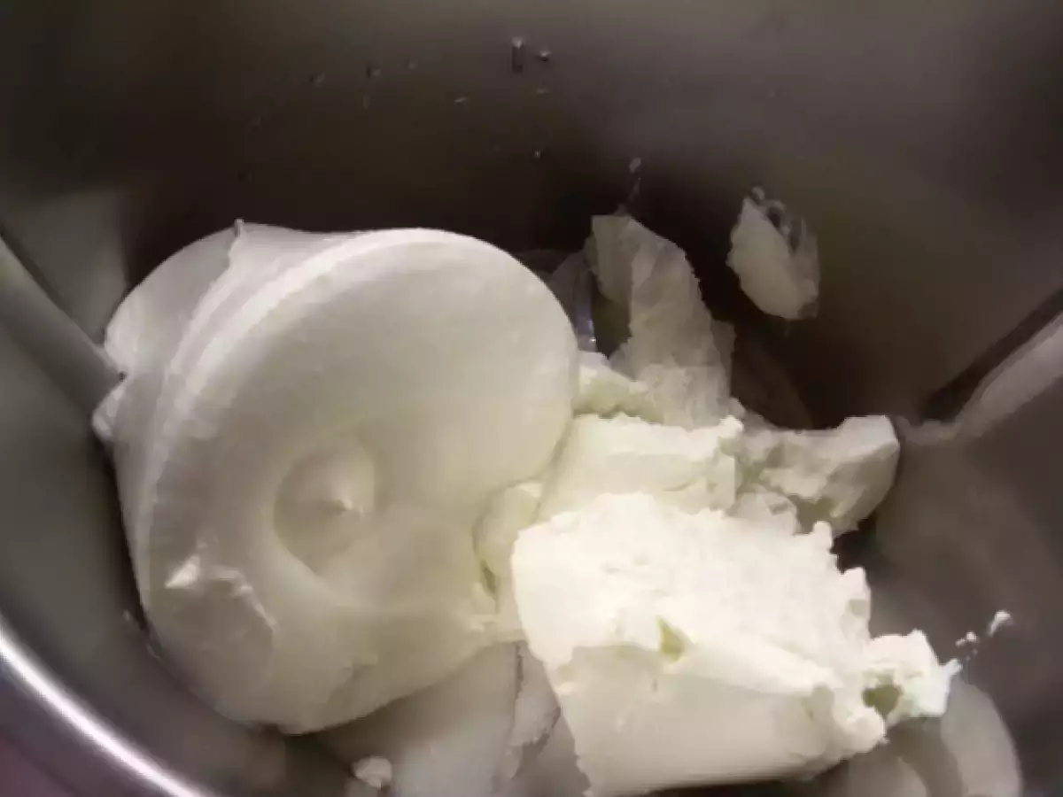 Torta con mousse di cioccolato fondente e pere - foto 4