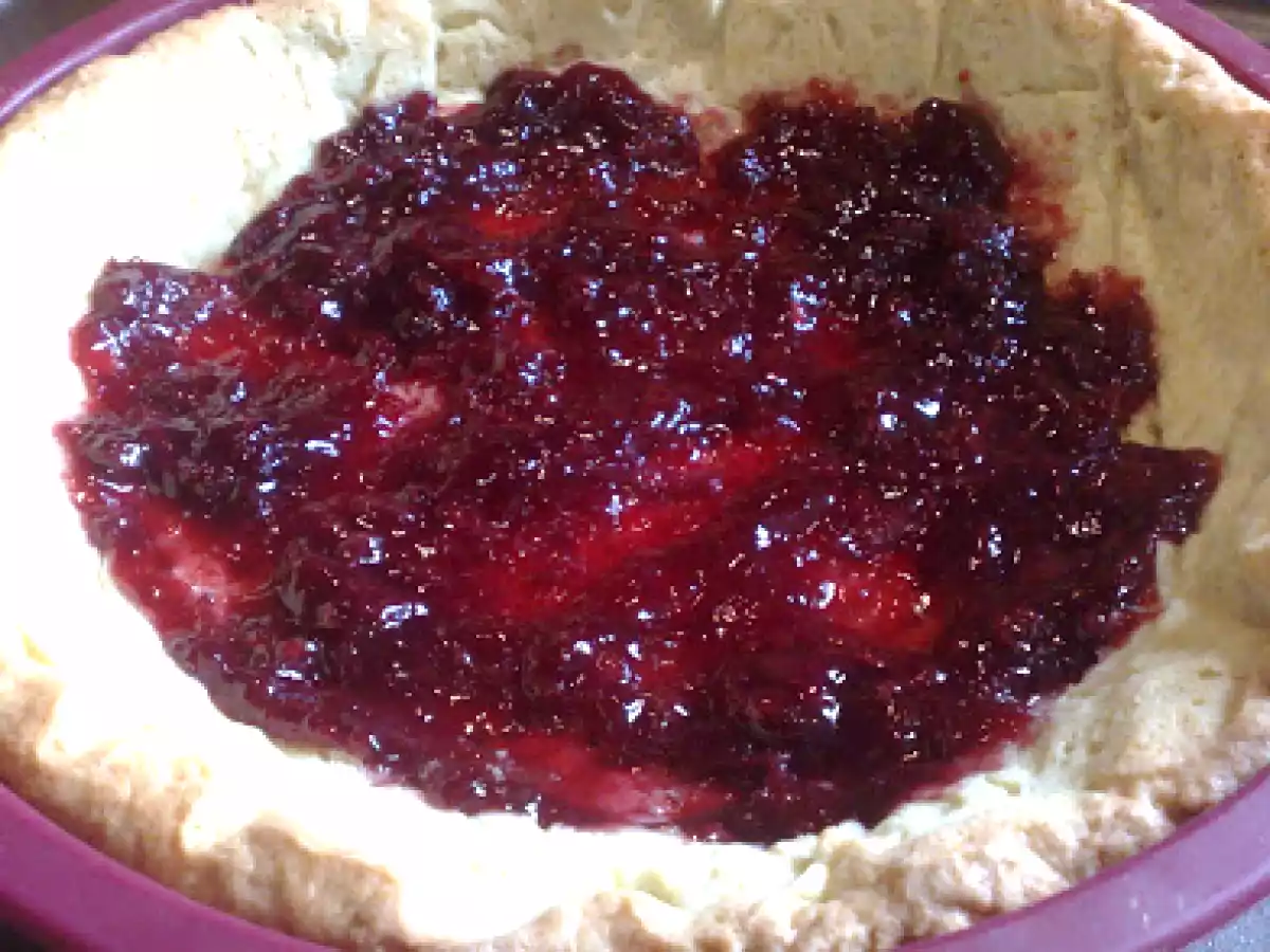 TORTA DI AMARENE E MOUSSE AL CIOCCOLATO