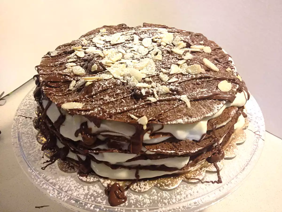 Torta di crepes al cacao con crema diplomatica, la golosissima ricetta senza glutine - foto 2