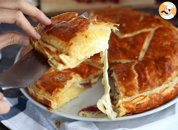 Torta Salata Con Patate, Scamorza E Salame - Ricetta Petitchef