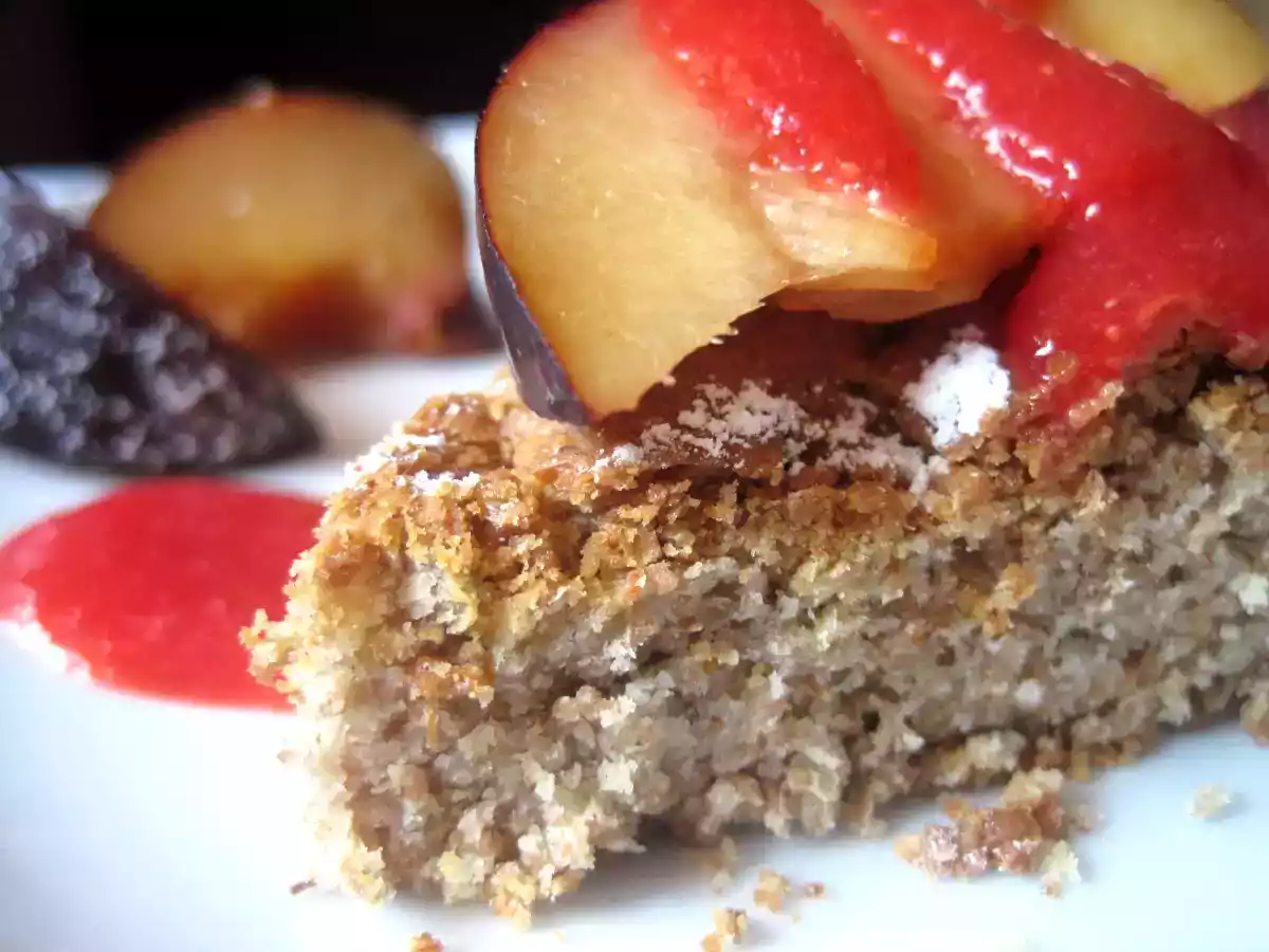 Torta Vegan di susine e fragole - foto 6