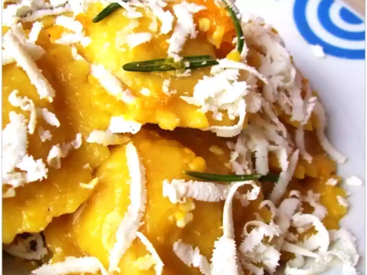 Tortelli di zucca con amaretti e ricotta salata