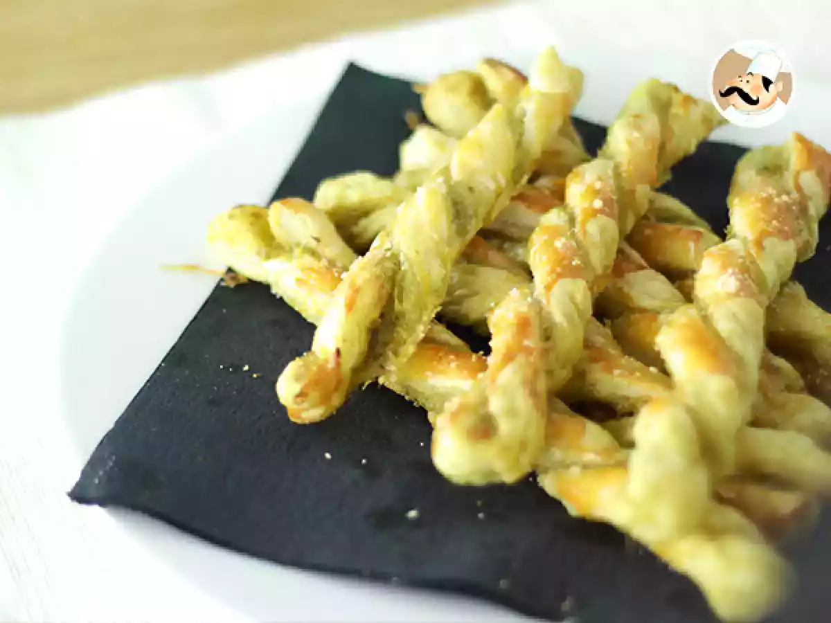 Treccine di pesto e parmigiano - foto 2