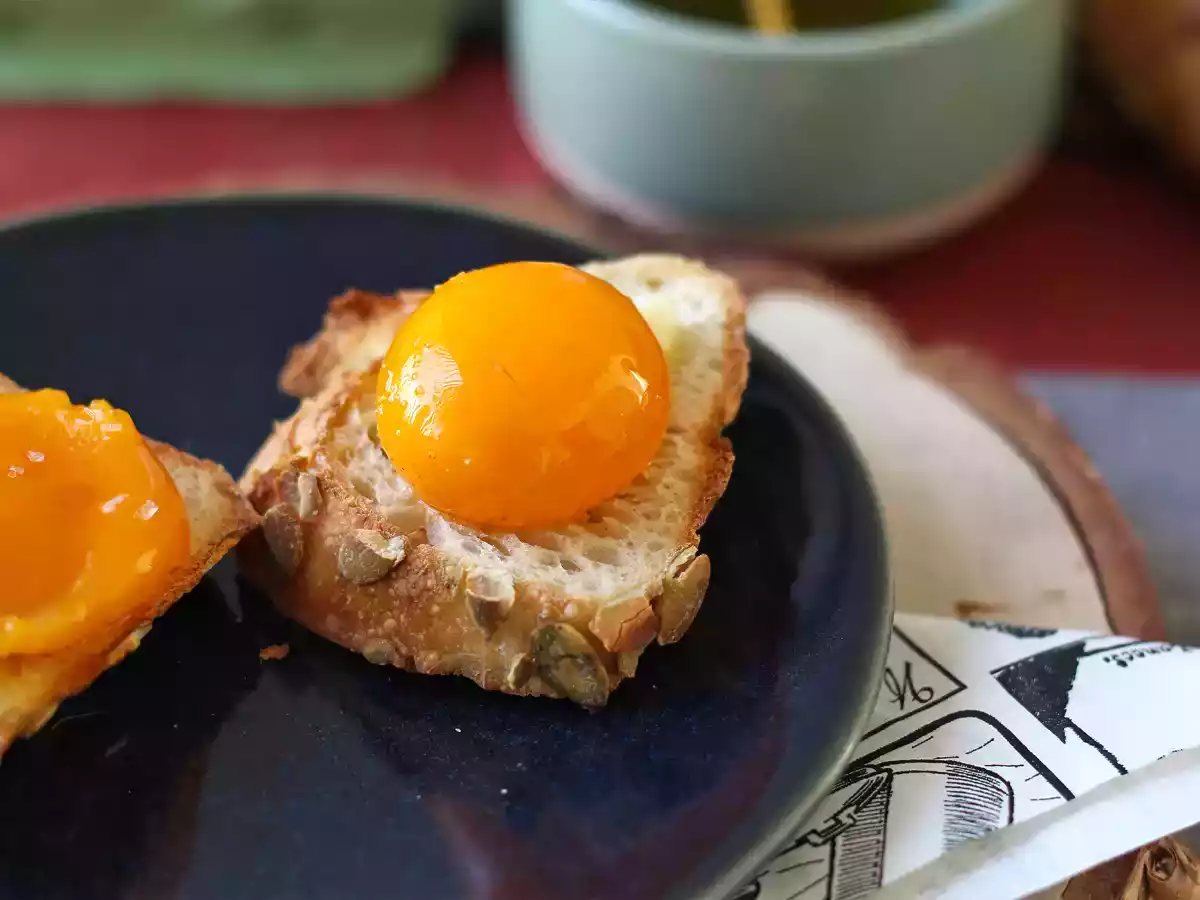 Tuorli d'uovo confit in friggitrice ad aria: perfetti da spalmare! - foto 3