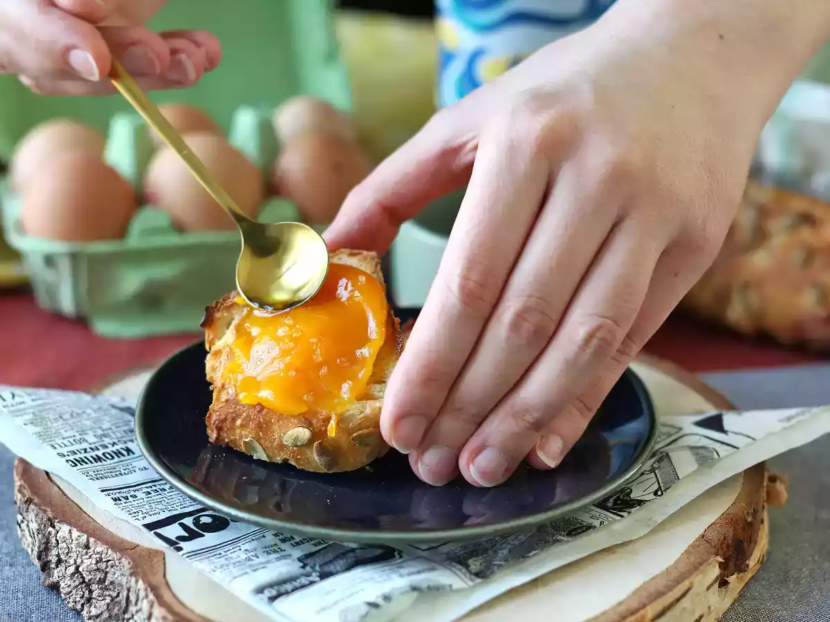 Tuorli d'uovo confit in friggitrice ad aria: perfetti da spalmare! - foto 4