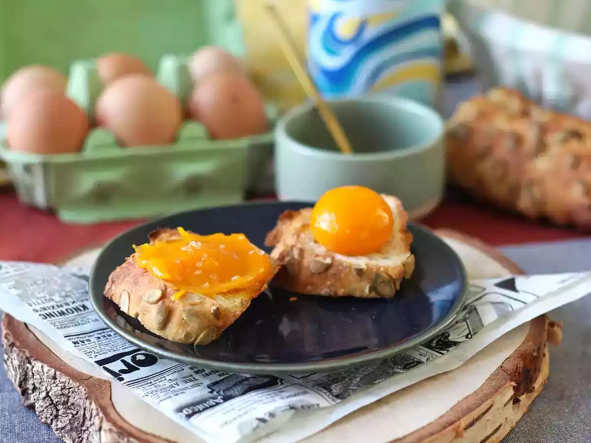 Tuorli d'uovo confit in friggitrice ad aria: perfetti da spalmare! - foto 6