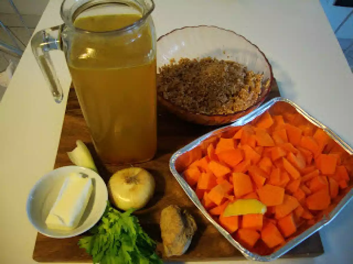 Zuppa di farro spezzato con la zucca gialla - foto 2